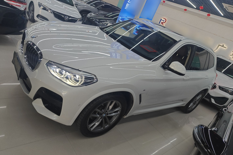 宝马X3 2020款  xDrive28i M运动套装车身外观4
