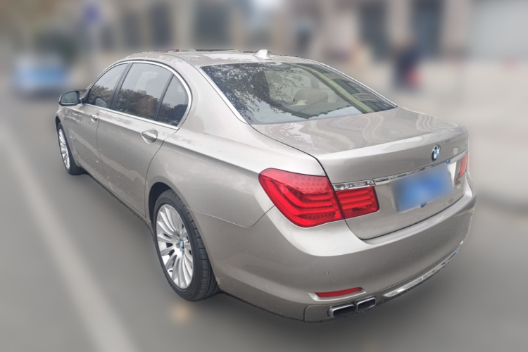 宝马7系 2010款 760Li车身外观5