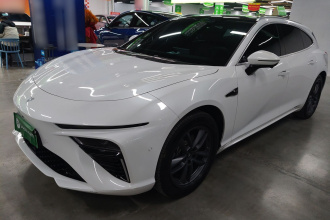 哪吒汽车 哪吒S猎装 2024款 增程300 标准版