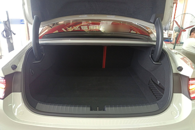 小米汽车 小米SU7 2024款 后驱超长续航高阶智驾Pro版中控内饰23