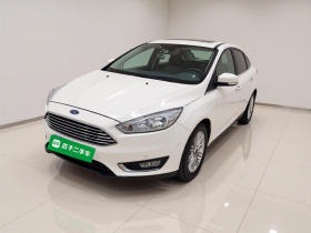 福特 福克斯 2017款 三厢 EcoBoost 180 自动旗舰型