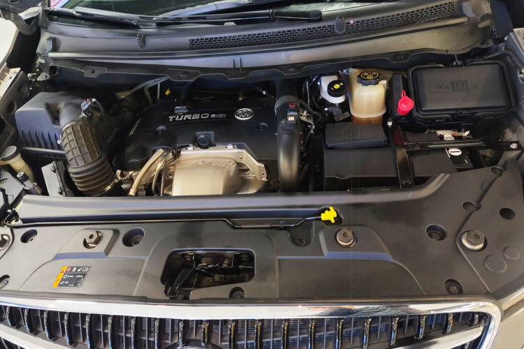 别克GL8 2018款 28T 豪华型 国VI机舱底盘24