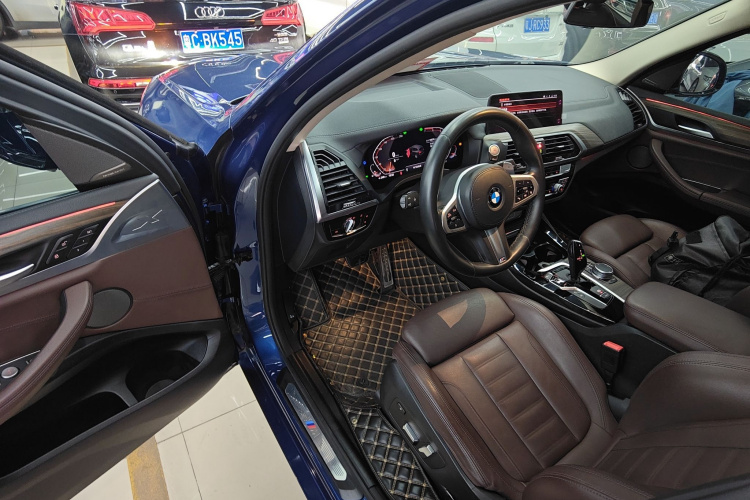 宝马X3 2020款  xDrive28i M运动套装中控内饰20