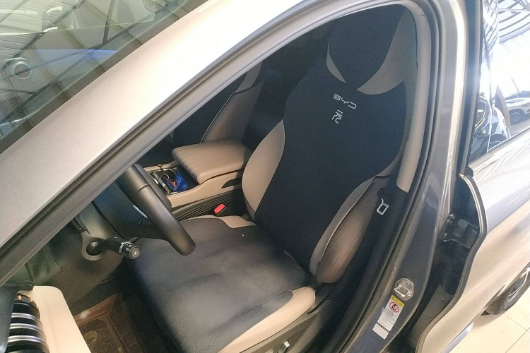 比亚迪 元PLUS 2023款 冠军版 430KM 超越型局部细节19