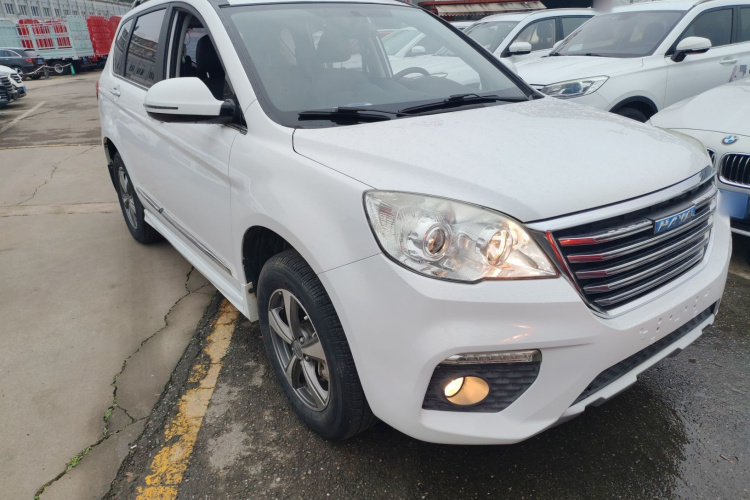 哈弗H6 2017款 经典版 1.5T 自动两驱精英型车身外观3