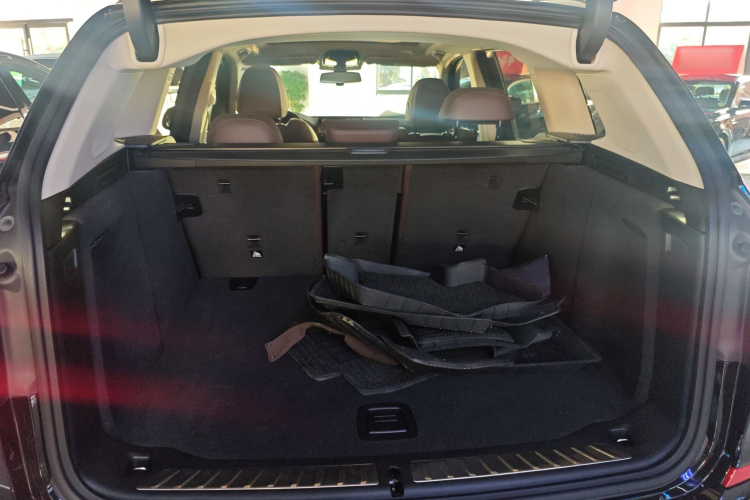 宝马X3 2021款 改款 xDrive30i 领先型 M运动套装机舱底盘23