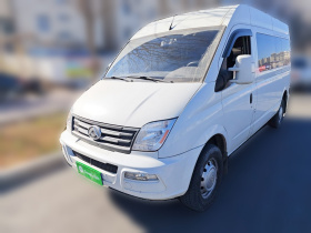 上汽大通MAXUS 新途V80 2021款 2.0T PLUS 手动全能王中轴中顶6/7/8/9座