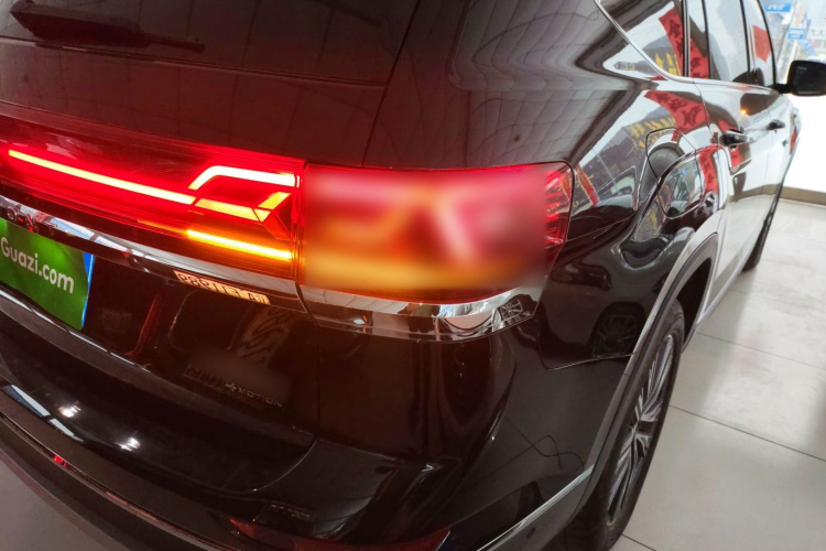 大众 途昂 2024款 530 V6 四驱龙耀版车身外观9