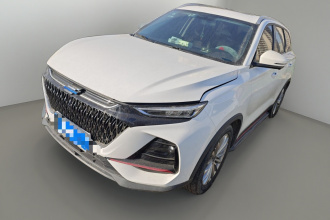 长安欧尚X7 PLUS 2022款 1.5T 蓝鲸版自动尊贵型 7座