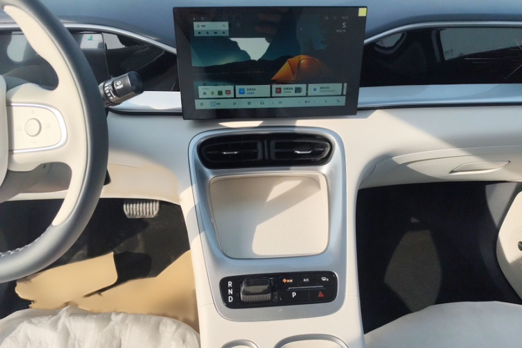 吉利银河 星愿 2026款 310km 青春版中控内饰7002