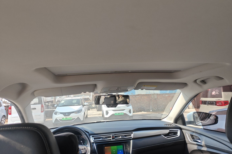 荣威Ei5 2020款 豪华版中控内饰22