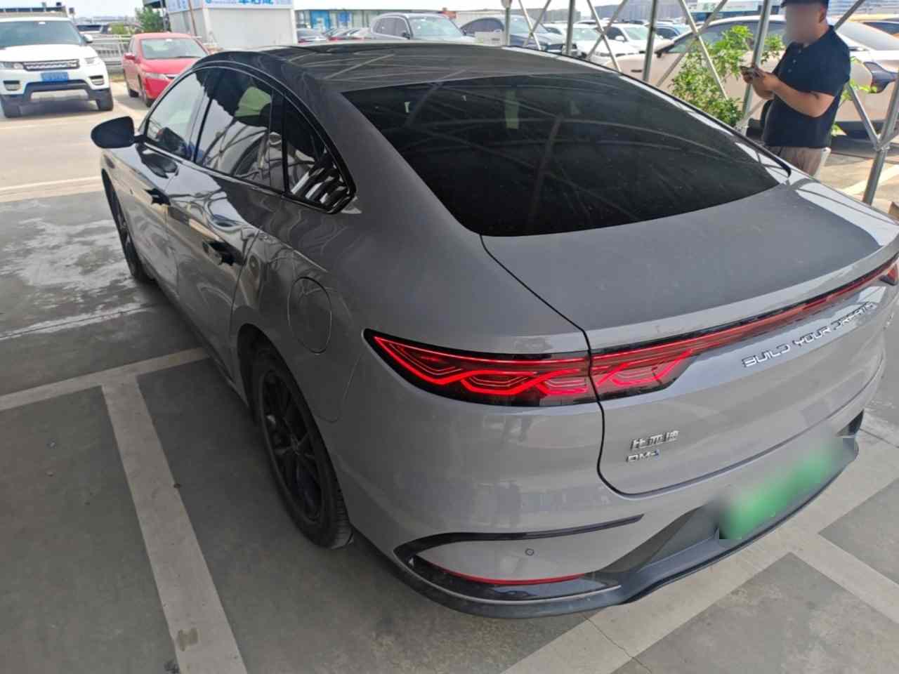 比亚迪 汉 2025款 DM-i 125KM精英型(3)