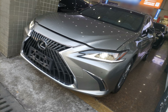 雷克萨斯ES 2023款 260 卓越版