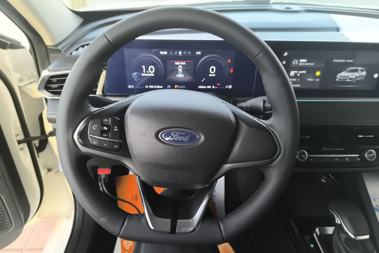 福特 福睿斯 2021款 1.5L 自动钻石版局部细节13