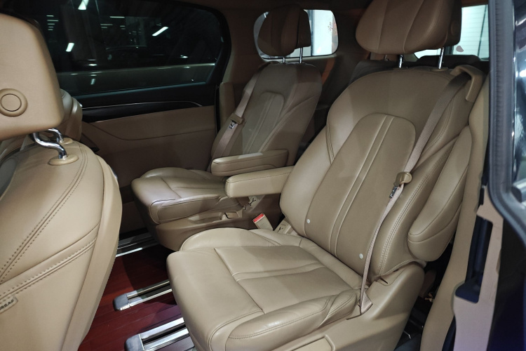 别克GL8 2020款 ES陆尊 653T 尊享型中控内饰21