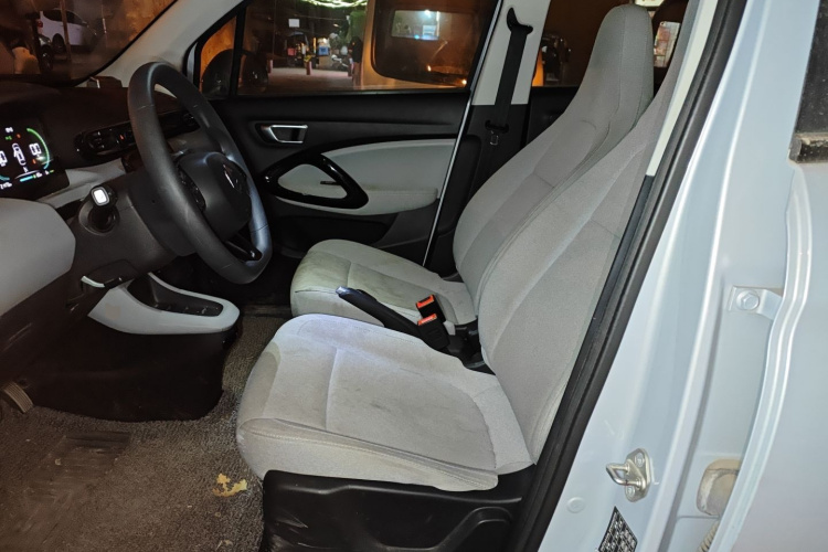 零跑汽车 零跑T03 2023款 200轻享版中控内饰19