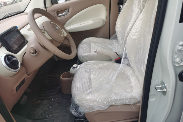 五菱汽车 宏光MINIEV 2024款 第三代 215km 进阶版中控内饰19