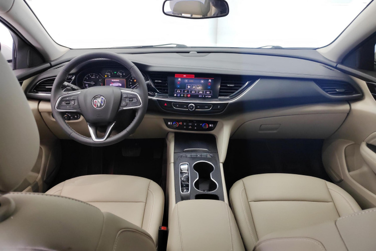 别克 君威 2020款 552T 精英型中控内饰12