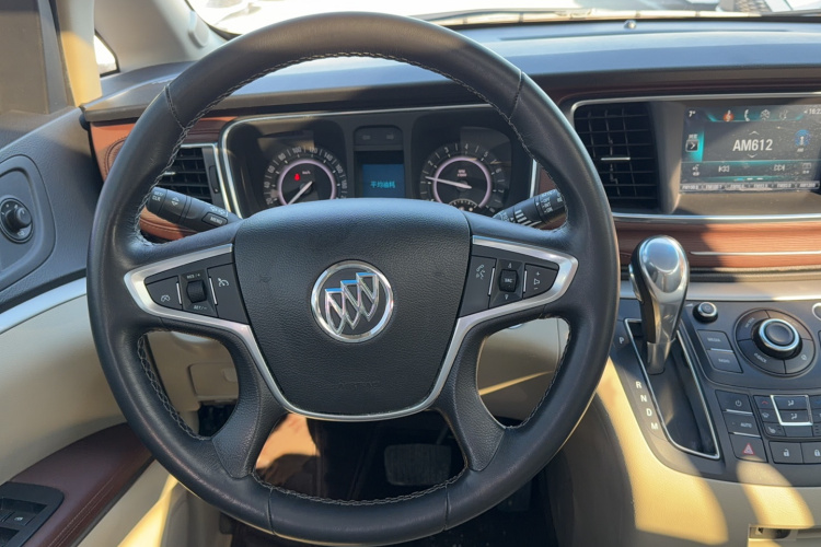 别克GL8 2018款 28T 尊贵型 国VI局部细节13