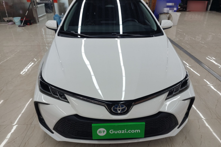 丰田 卡罗拉 2023款 1.8L 智能电混双擎 先锋版车身外观2