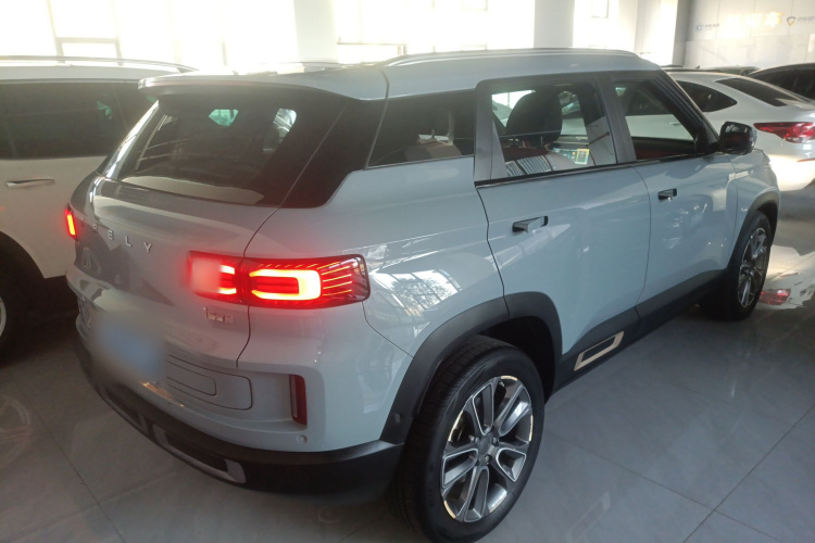 吉利汽车 吉利icon 2020款 1.5TD i9 BSG车身外观7