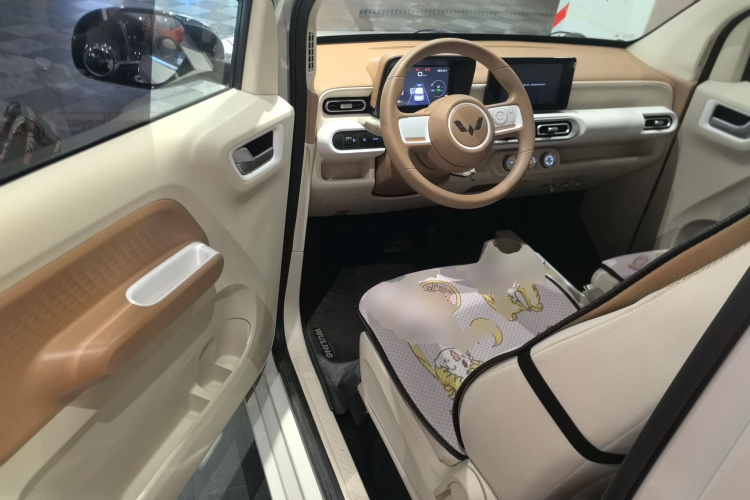 五菱汽车 宏光MINIEV 2024款 第三代 215km 进阶版中控内饰20