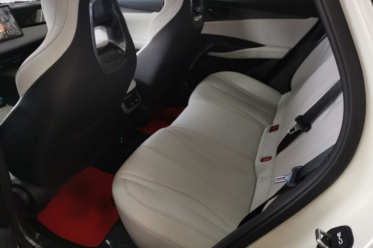 比亚迪 海豹06新能源 2025款 DM-i 智驾版 80KM豪华型中控内饰7004