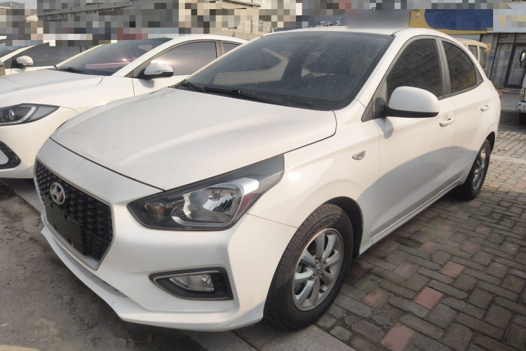 现代 瑞纳 2017款 1.4L 自动跃享版 国V车身外观1