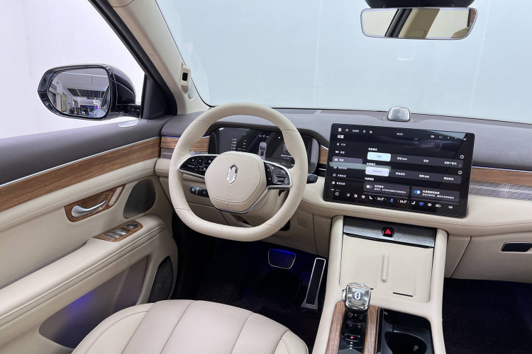 鸿蒙智行 问界M7 2024款 1.5T 智驾四驱Max版 5座中控内饰7005