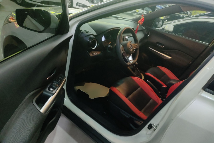 日产 劲客 2017款 1.5L CVT酷享版中控内饰20