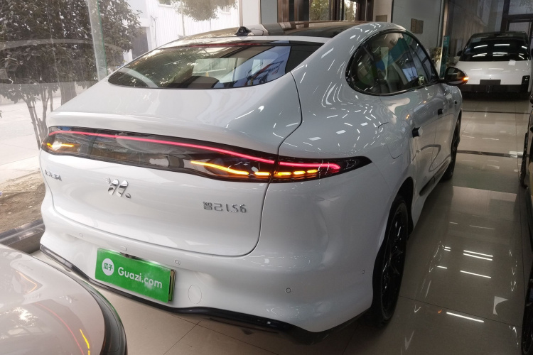 智己汽车 智己LS6 2026款 增程 52 Max车身外观6005