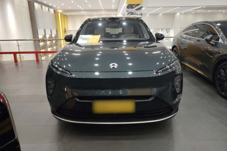 蔚来ES8 2023款 75kWh车身外观2