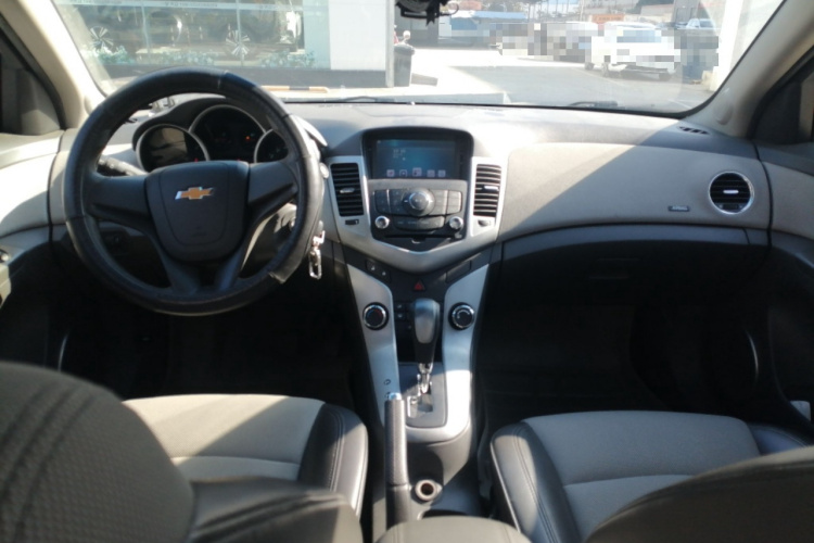 雪佛兰 科鲁兹 2013款 1.8L SE AT中控内饰12