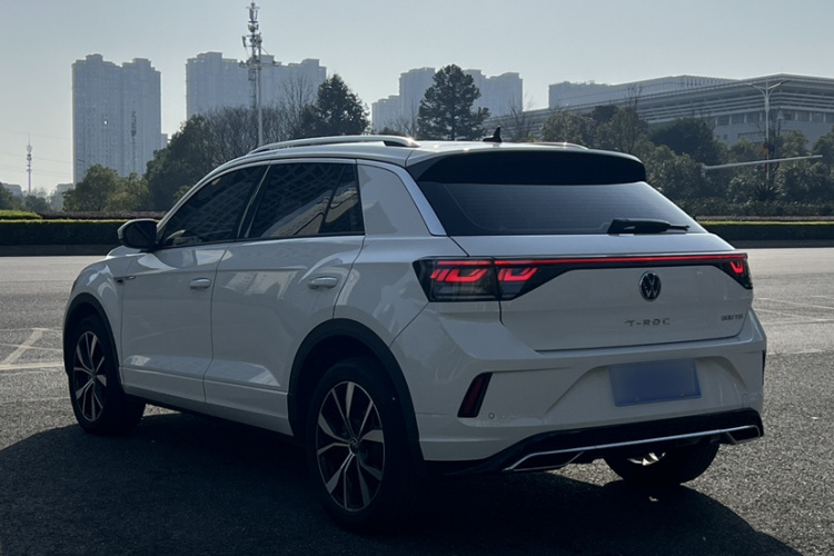 大众 T-ROC探歌 2024款 300TSI DSG两驱辰光版车身外观6008