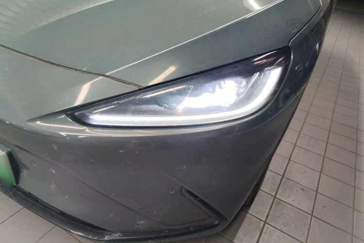 ARCFOX极狐 极狐 阿尔法S(ARCFOX αS) 2023款 735E+ 森林版 160kW局部细节36