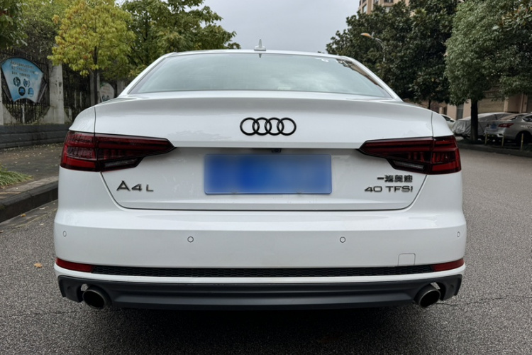 奥迪A4L 2018款 30周年年型 40 TFSI 时尚型车身外观6005