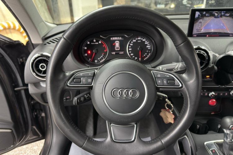 奥迪A3(进口) 2014款 Sportback 40 TFSI S line 豪华型局部细节13