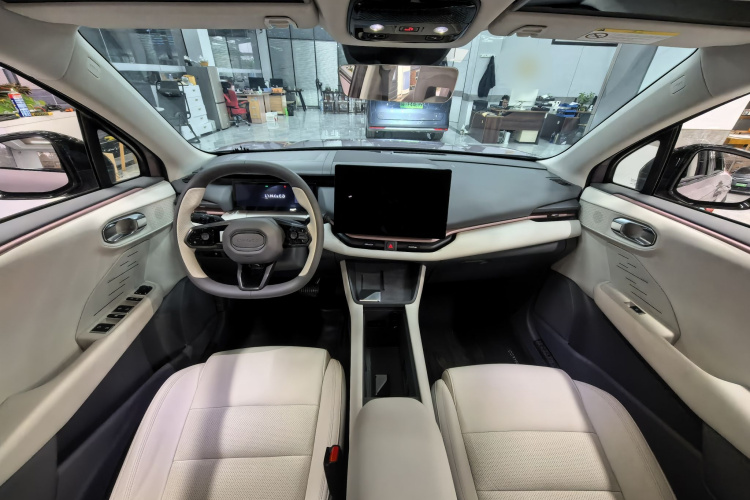 领克06 EM-P 2023款 EM-P 126长续航Halo中控内饰7007