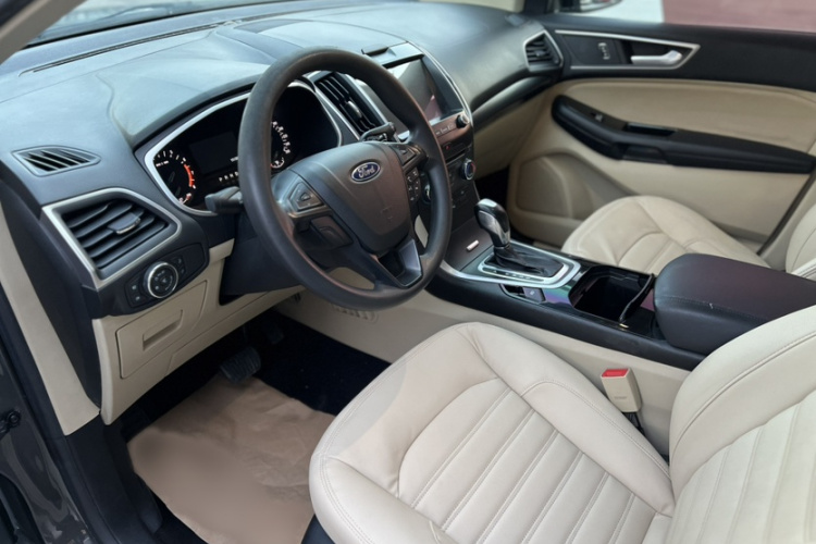 福特 锐界 2015款 2.0T GTDi 两驱精锐型中控内饰7003