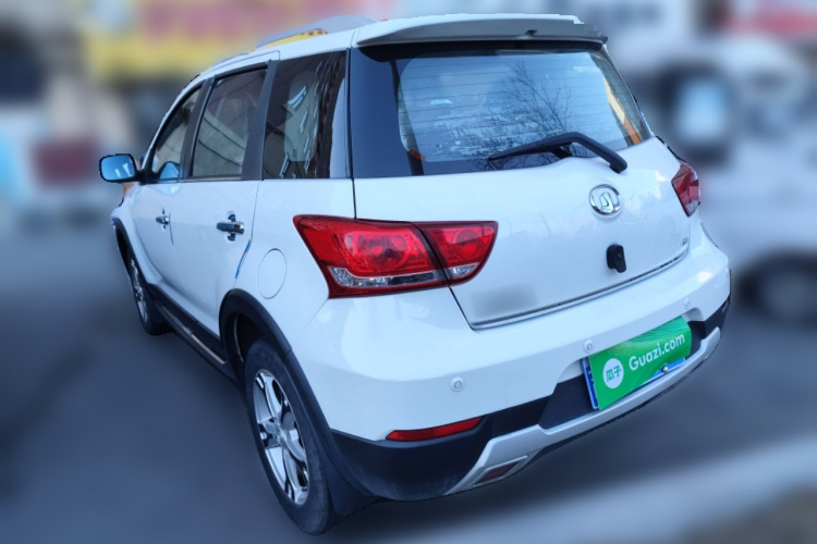 长城M4 2014款 1.5L 手动豪华型车身外观5