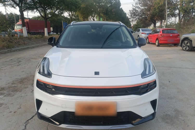 领克06 2020款 1.5T 耀Halo车身外观2