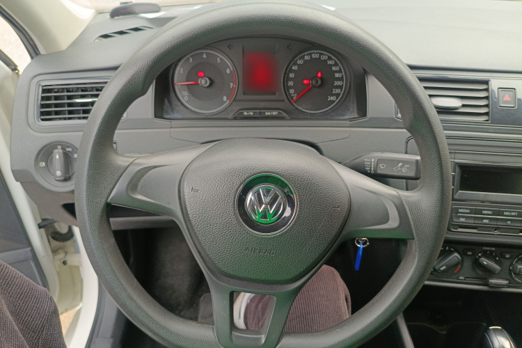 大众 桑塔纳 2017款 浩纳 1.6L 自动风尚版中控内饰13