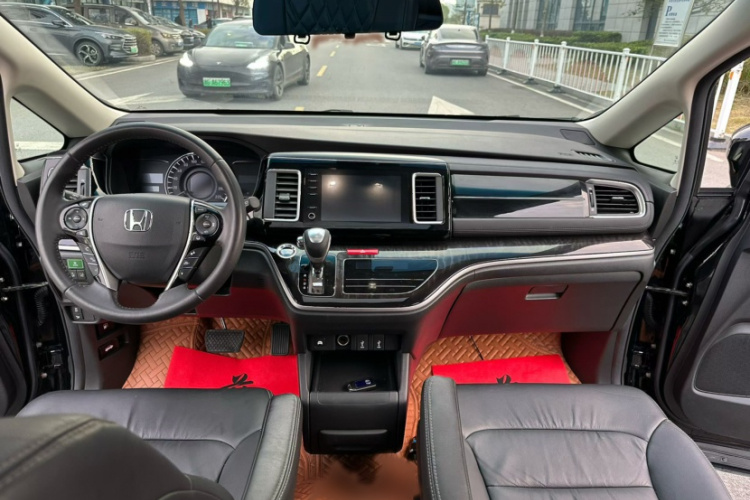 本田 艾力绅 2019款 2.0L 混动豪华版中控内饰7003