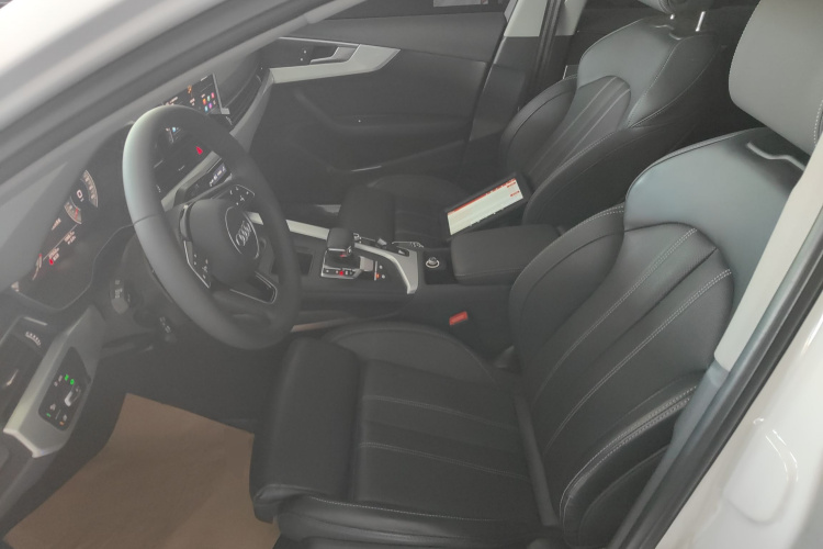 奥迪A4L 2023款 40 TFSI 时尚动感型局部细节19