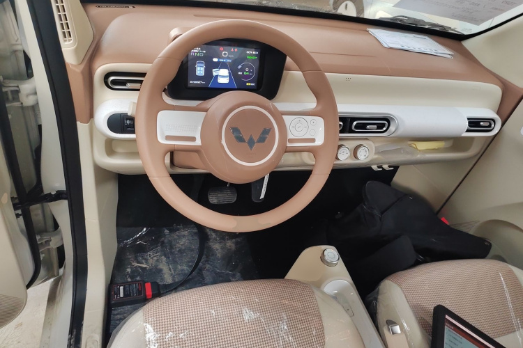 五菱汽车 宏光MINIEV 2024款 第三代 215km 青春版中控内饰12