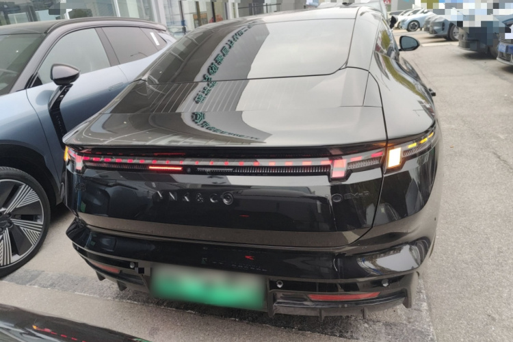 领克10 EM-P 2025款 120四驱Ultra车身外观6004