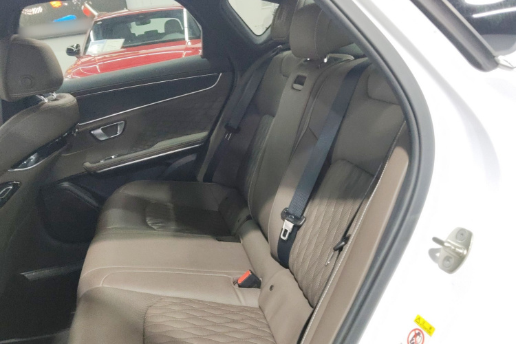 比亚迪 汉 2022款 EV 创世版 610KM四驱尊享型中控内饰21