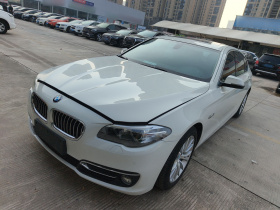 宝马5系 2014款 525Li 豪华设计套装