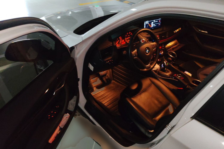 宝马X1 2015款 sDrive18i 时尚晋级版中控内饰20