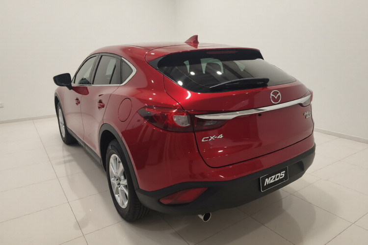 马自达CX-4 2016款 2.0L 自动两驱蓝天活力版车身外观5